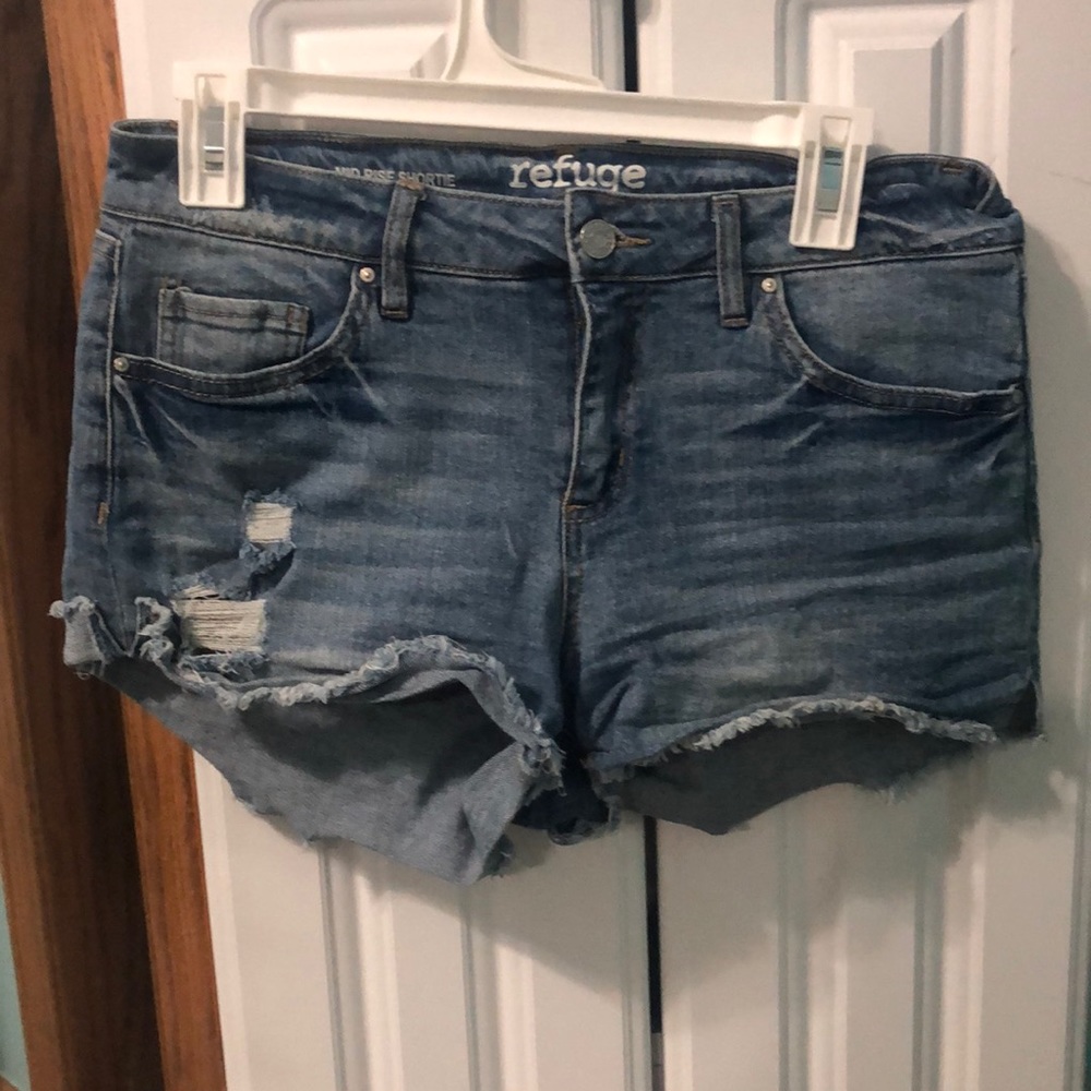 Charlotte Russe, size 6 Jean distressed Jean short
